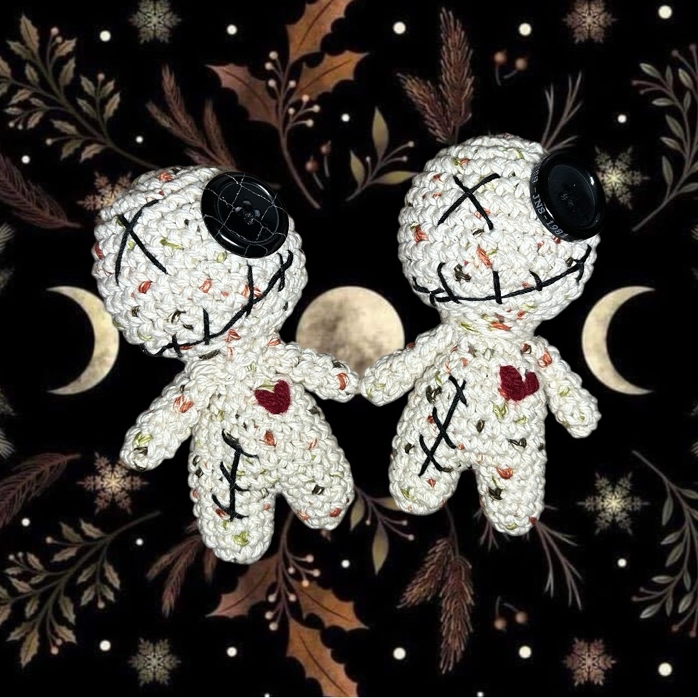 Voo-Doo Doll Pin Cushion - Picture 6 of 7
